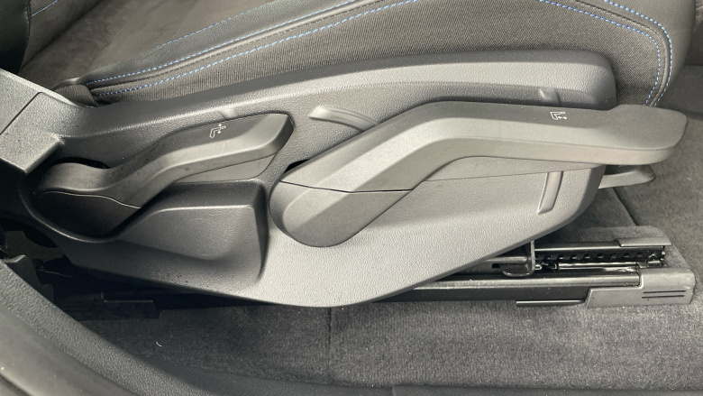 BMW 2 Series 225e xDrive M Sport 5dr DCT Hatchback